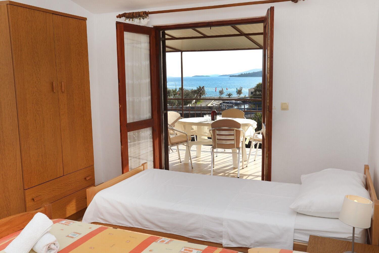 Apartments Ante - 50 M From The Sea Seget Vranjica Luaran gambar
